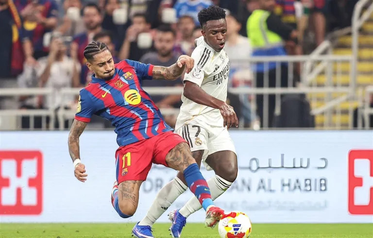 بالفيديو لحظات تتويج برشلونة