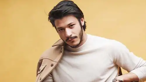 الممثل دوغوكان غونغور