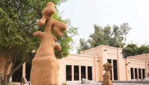 الفن يبقى أطول في المشهد… تمديد عروض تكليفات فن أبوظبي في العين حتى أبريل 2026 أبوظبي