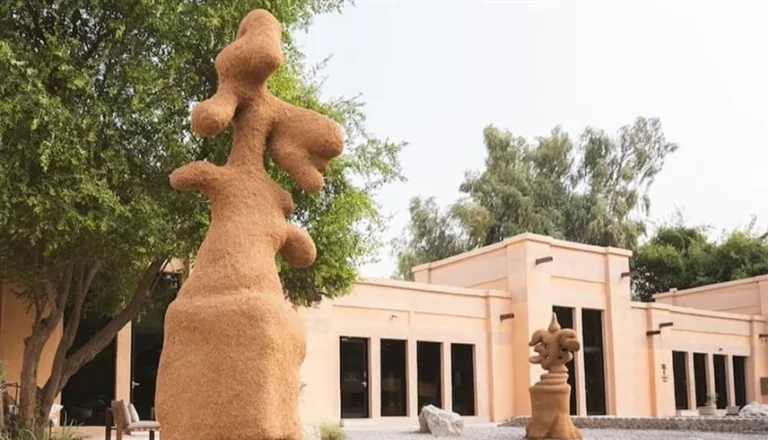 الفن يبقى أطول في المشهد… تمديد عروض تكليفات فن أبوظبي في العين حتى أبريل 2026 أبوظبي