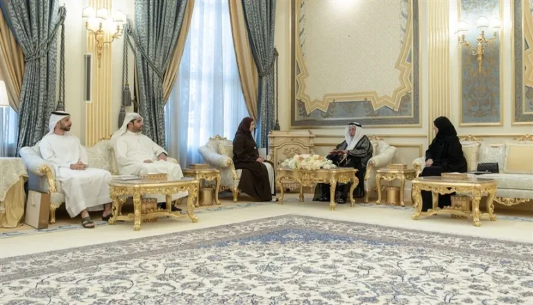 وزيرة التربية والتعليم