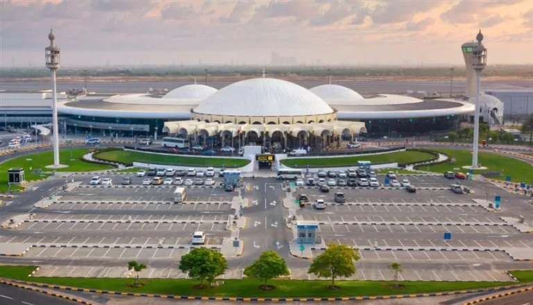 مطار الشارقة