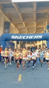 سباق «سكتشرز برفورمانس للجري الليلي»