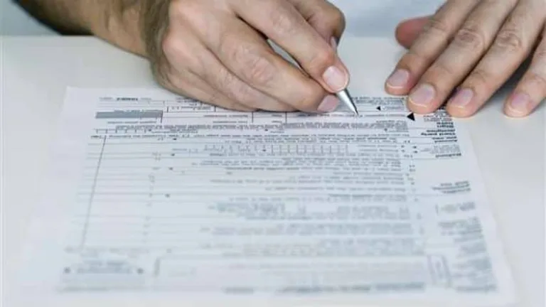 رسوم تصريح العمل