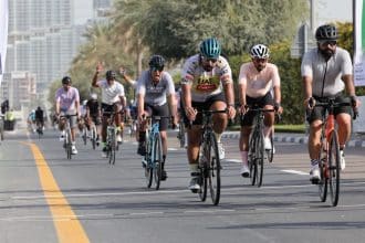 شرطة دبي تتوج أبطال سباق «فخورين بالإمارات»