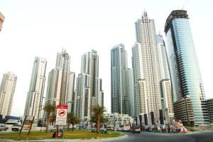 هل يمكن للأجانب التملك الكامل في جميع مناطق دبي؟