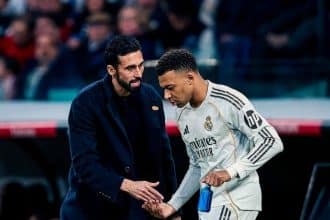 أزمة كيليان مبابي وأربيلوا تفجر بركان ريال مدريد وتكشف أسرار الغرف المغلقة