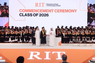 جامعة روتشستر للتكنولوجيا دبي تخرج الدفعة 15
