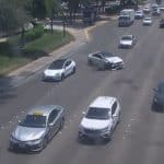شرطة أبوظبي تحذر من الانشغال أثناء القيادة.. (فيديو)