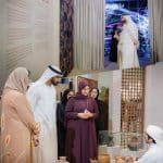 وزير الثقافة يزور جناح الحرفيين في «اصنع في الإمارات» ويطّلع على مبادرات صون الموروث الإماراتي