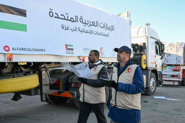 المساعدات الإماراتية لغزة: دخول 4 قوافل جديدة بوزن 930 طناً