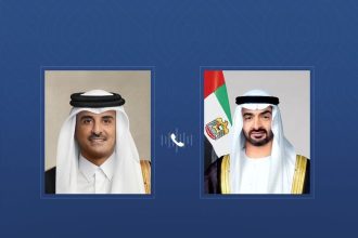 رئيس الدولة وأمير قطر يبحثان خلال اتصال هاتفي العلاقات الأخوية والتطورات الإقليمية