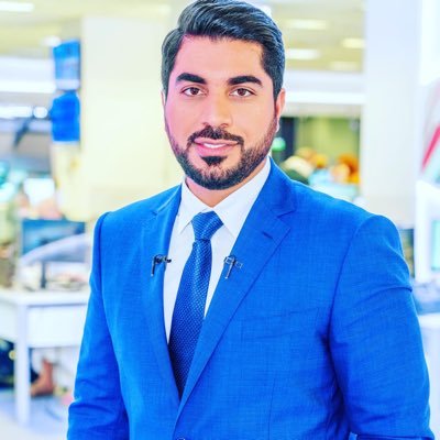 فيديو.. ماجد الفارسي يخطف الأضواء في القمة التاريخية: كواليس العبارة العفوية التي وجهها ترامب للمذيع الإماراتي 5 فيديو.. ماجد الفارسي يخطف الأضواء في القمة التاريخية: كواليس العبارة العفوية التي وجهها ترامب للمذيع الإماراتي