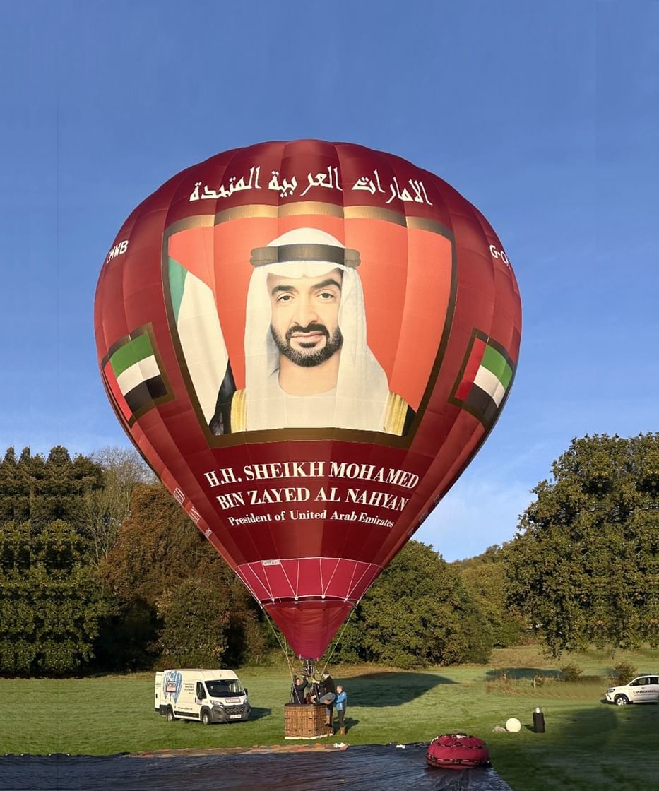منطاد الإمارات يدشن "UAE 1" في بريطانيا لبدء جولة تشمل 190 دولة 2 منطاد الإمارات يدشن "UAE 1" في بريطانيا لبدء جولة تشمل 190 دولة
